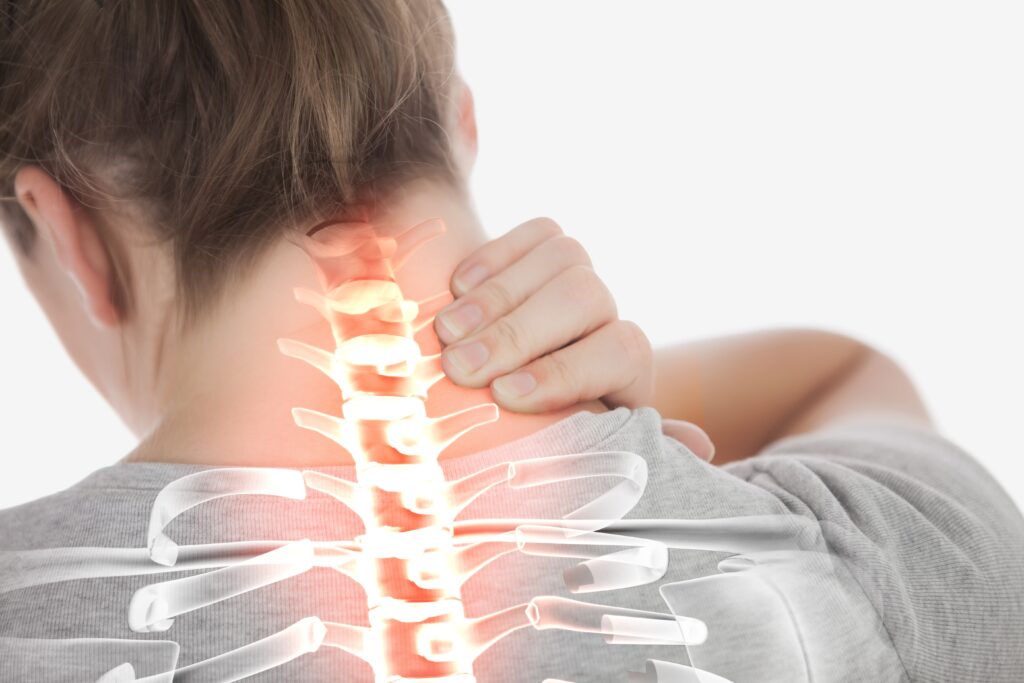 Nguyên nhân, cách phòng ngừa và ứng dụng vật lý trị liệu trong điều trị thoái hoá cột sống cổ