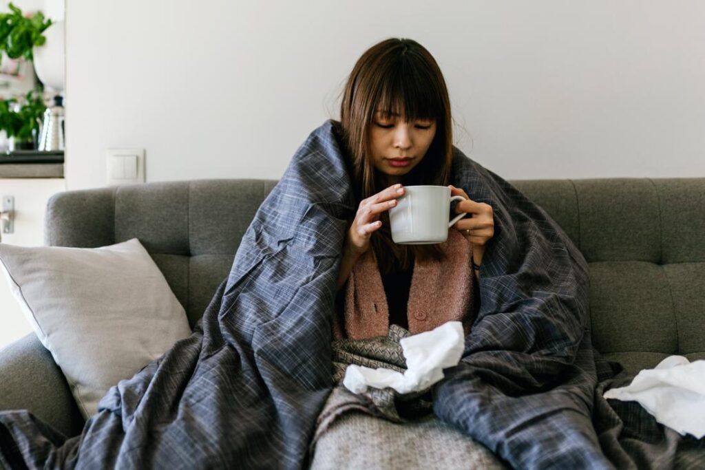 Mắc các bệnh liên quan đến sốt hoặc viêm nhiễm