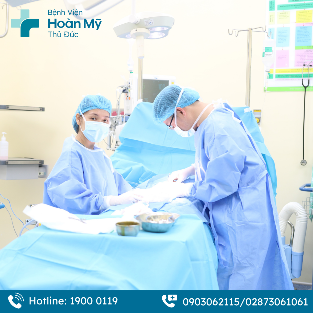 Bệnh viện Hoàn Mỹ Thủ Đức phẫu thuật thành công khối u xơ tử cung nặng 3,4 kilogram