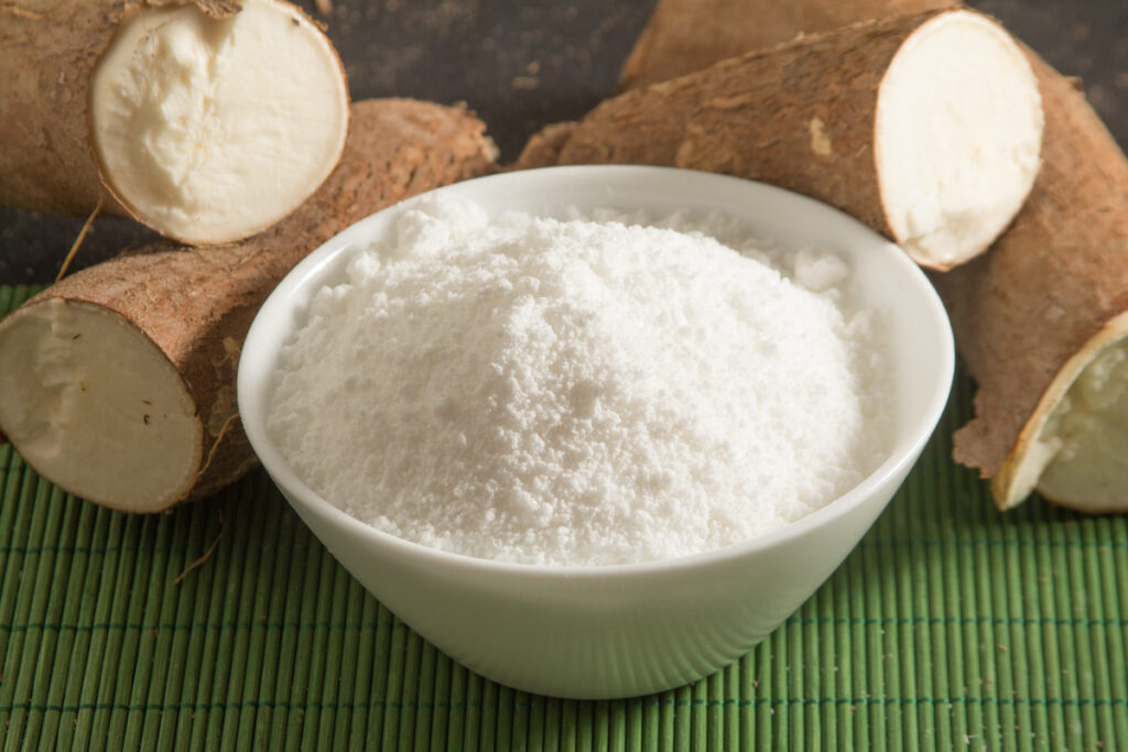 Pha sắn dây lấy nước uống để giải rượu
