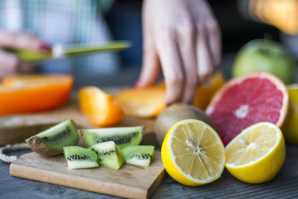 Hướng dẫn bổ sung vitamin C cho bé đúng cách theo độ tuổi