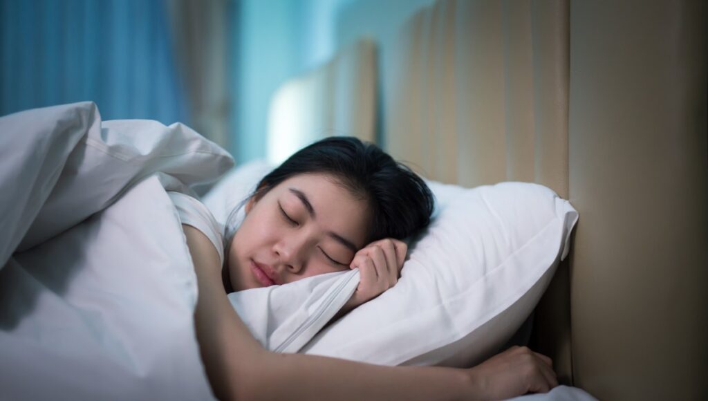 Chọn tư thế ngủ đúng và thoải mái 