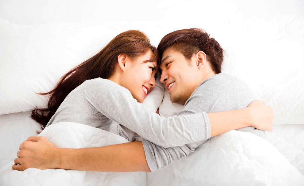 Sinh hoạt vợ chồng đều đặn để có cơ hội thụ thai cao nhất