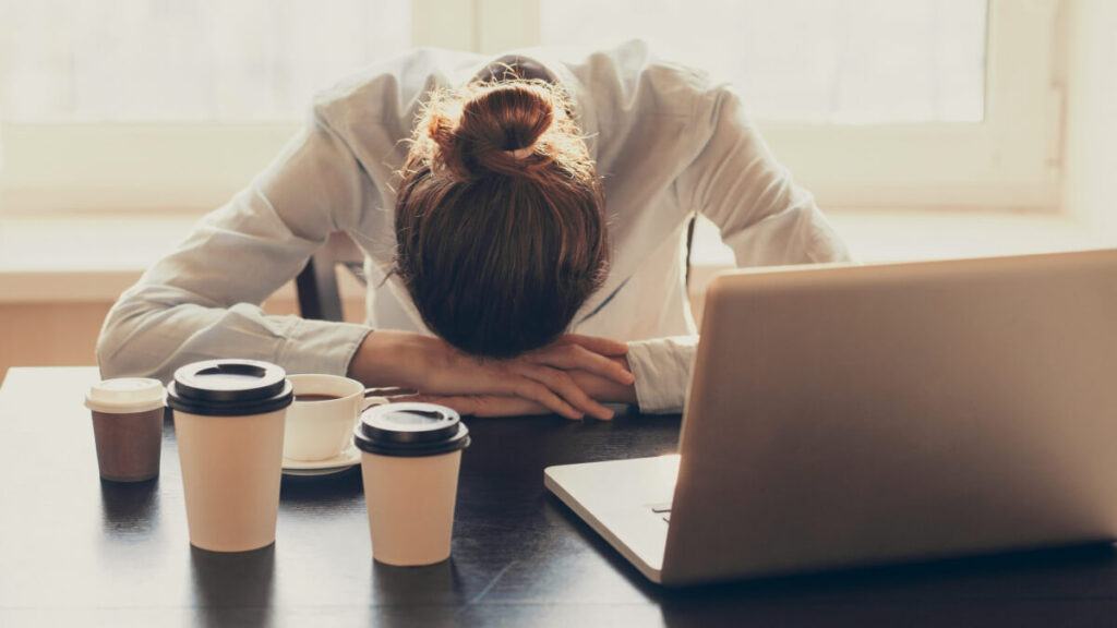 Đau nửa đầu bên trái do đâu? Phương pháp chẩn đoán và điều trị