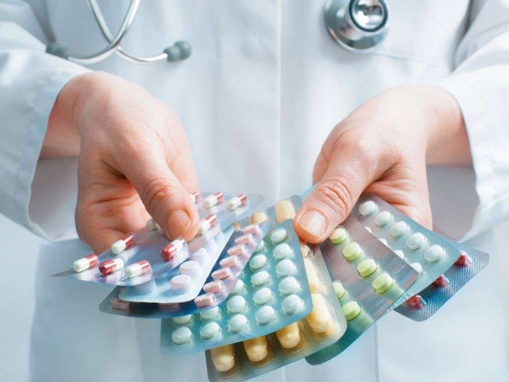 Sử dụng thuốc để điều trị sỏi thận 