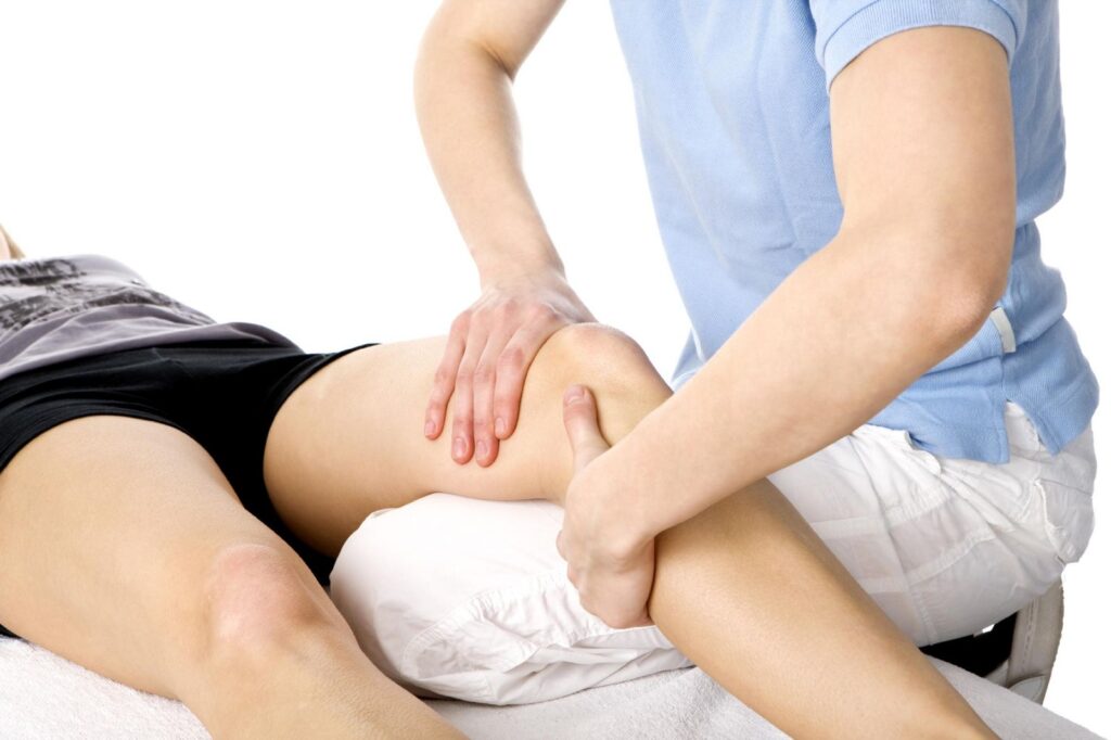Giãn dây chằng có chữa được không? Nguyên nhân, triệu chứng và cách sơ cứu