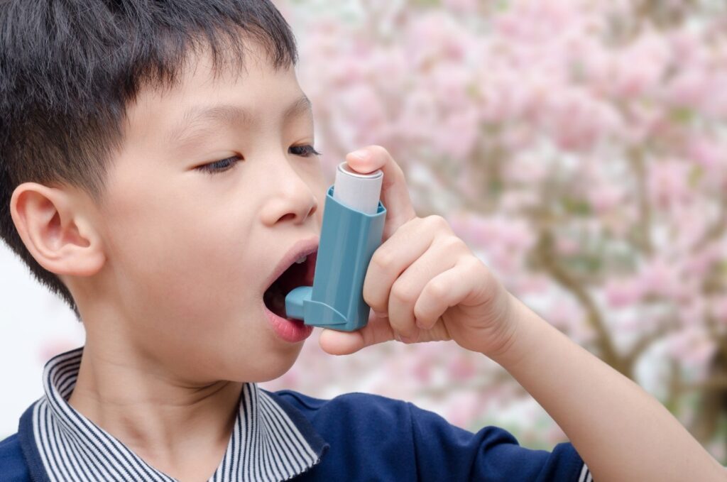 Số trẻ em mắc hen suyễn ngày càng tăng 