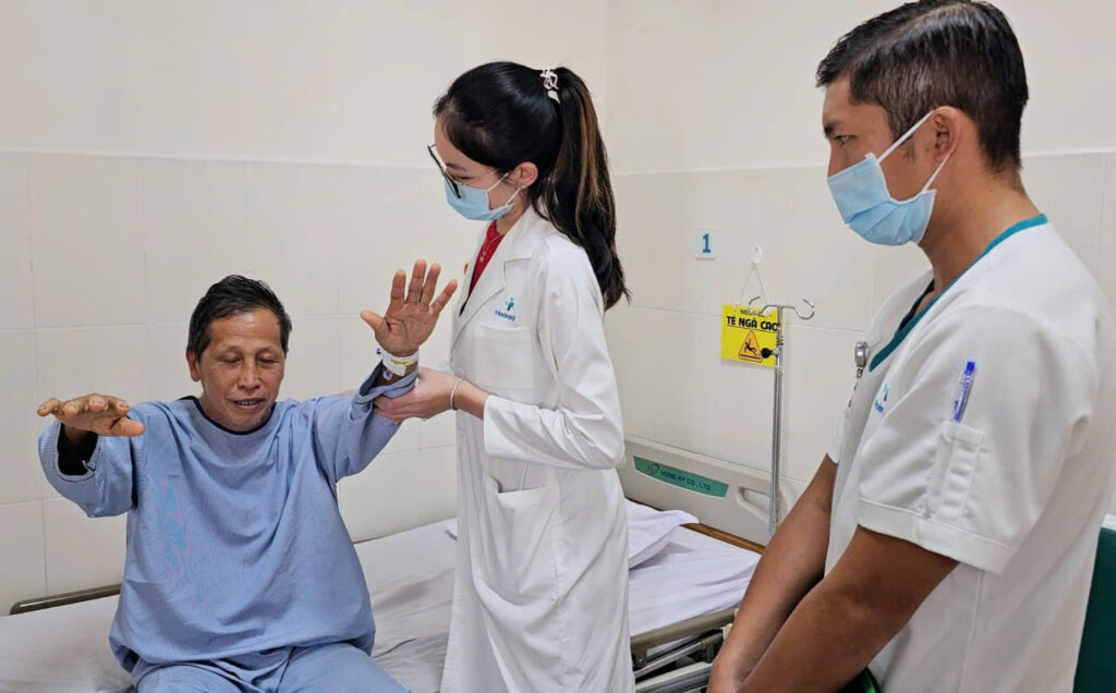 Cấp cứu kịp thời người bệnh đột quỵ tủy sống hiếm gặp