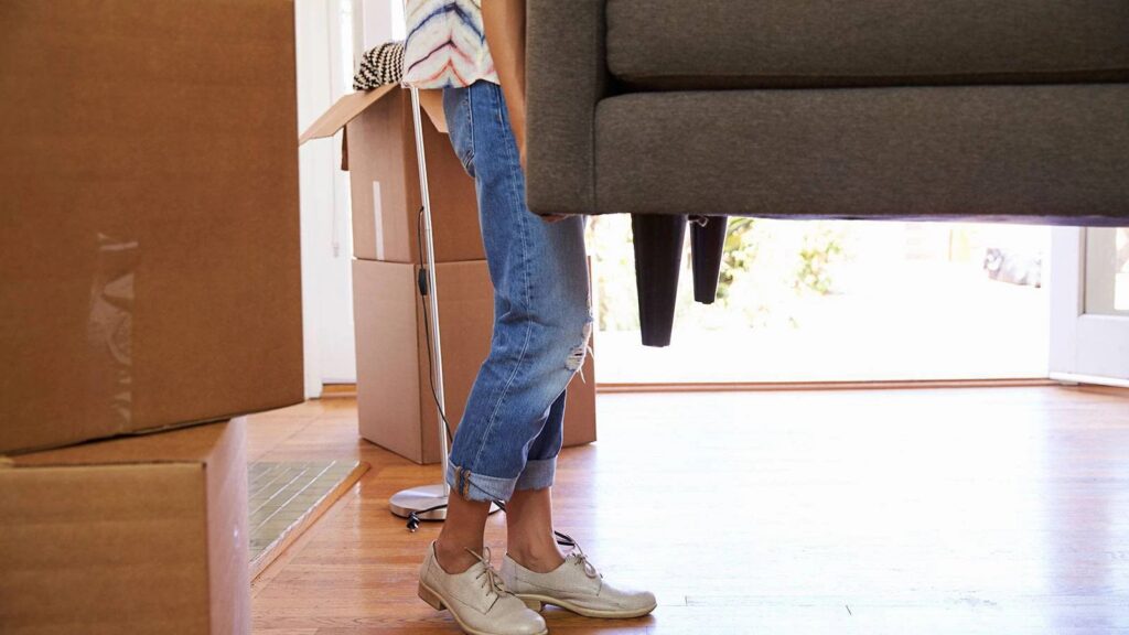 Phụ nữ làm việc nặng nhọc sau sinh dễ dẫn đến bị sa dạ con