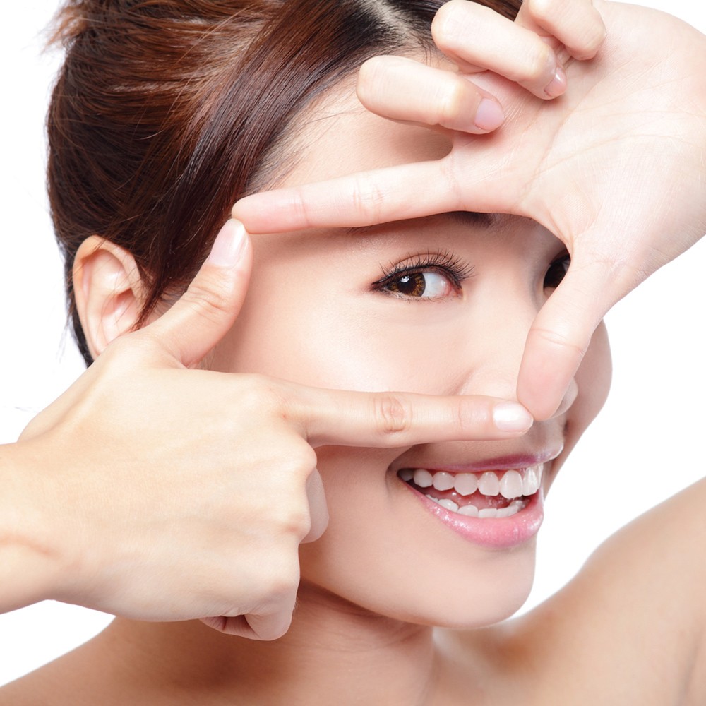 Công dụng của nước mắt nhân tạo và lưu ý sử dụng