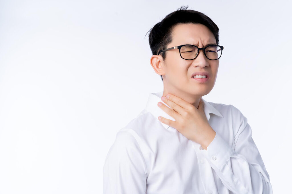 Viêm họng thông thường để lâu dài không điều trị chuyển thành viêm họng mãn tính 