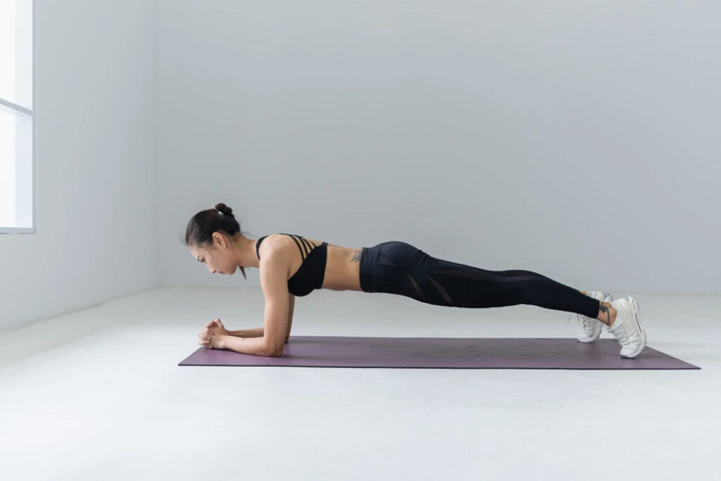 Plank là gì? Những tác dụng của plank đối với sức khỏe, vóc dáng