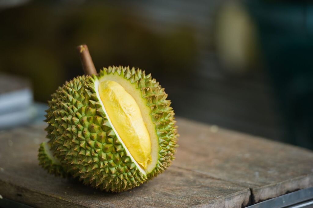 Sầu riêng bao nhiêu calo? Bật mí cách ăn không tăng cân