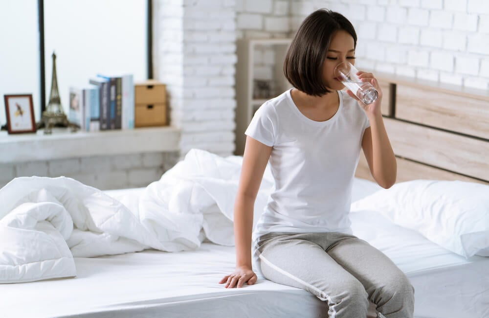 Nên bổ sung nước cho cơ thể thường xuyên