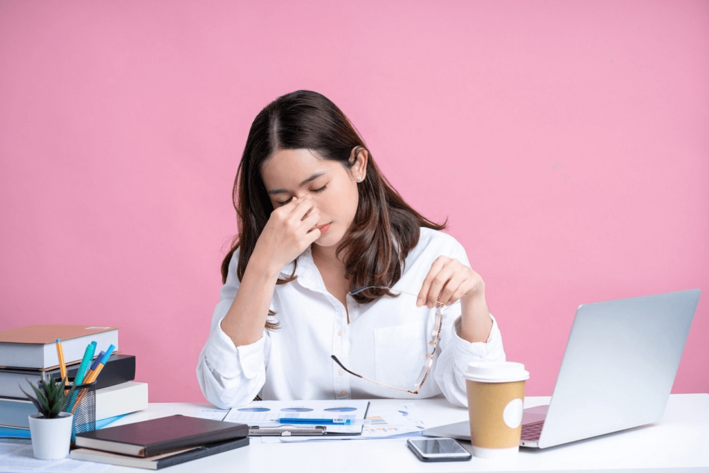Stress là gì? Nguyên nhân, dấu hiệu và cách điều trị