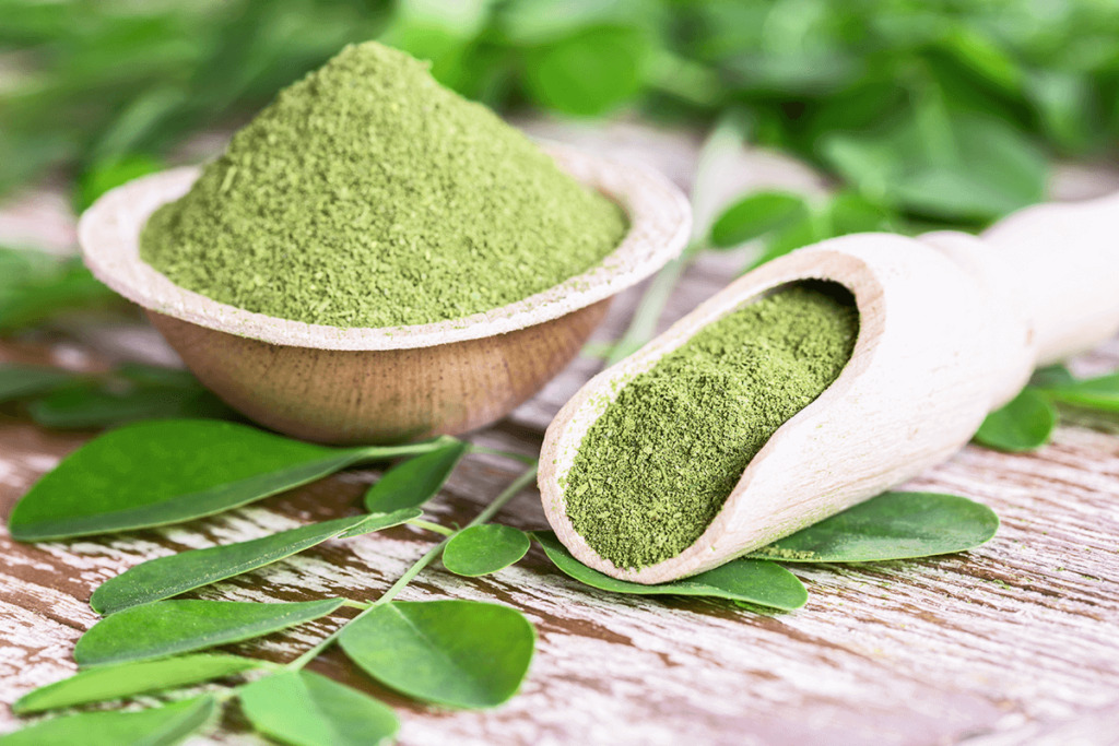 Chùm ngây có thể gây ra tổn thương cho gan, thận, tê liệt hoặc tiêu chảy nhẹ