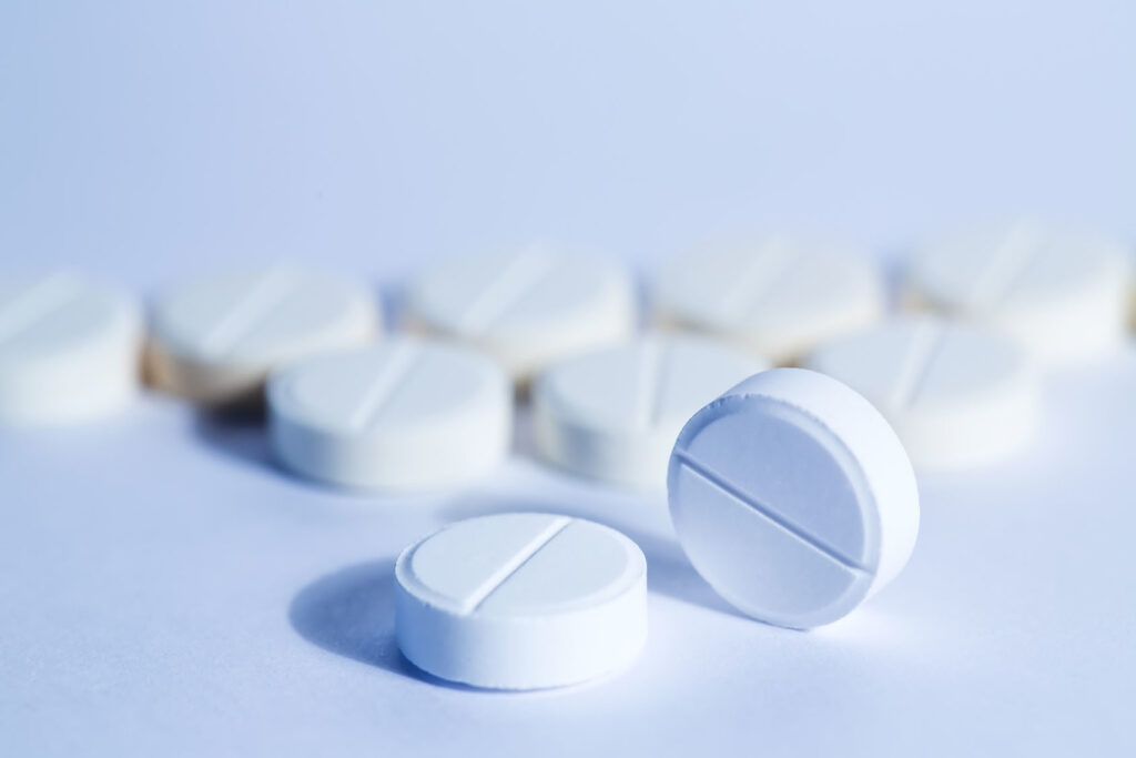 Thuốc giảm đau chứa Paracetamol cũng có khả năng hạn chế cơn đau bụng 